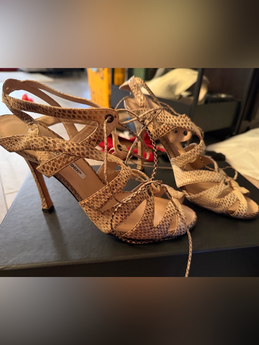 Manolo Blahnik Snake Skin Leather Gladiator Heel Sandals 39 US8.5 Y2K Authentic